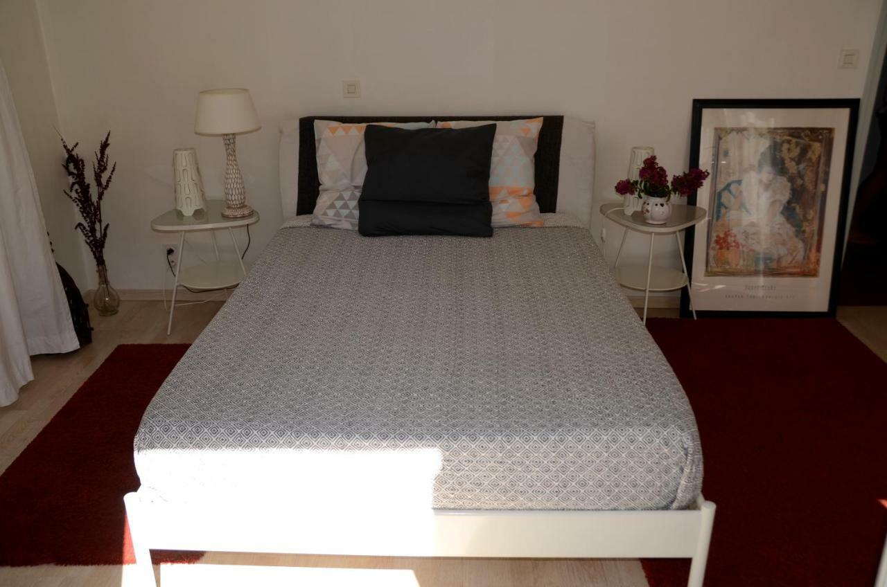 Bel Appartement Villeneuve Les Avignon Exteriör bild